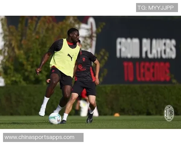 米兰积极推进四名球员续约工作包括门将迈尼昂和后卫托莫里在内