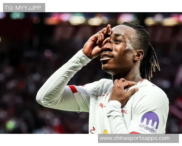 切尔西官方宣布签下谢周三17岁左后卫伊萨阿拉奥助力球队未来发展 切尔西官方宣布签下谢周三17岁左后卫伊萨阿拉奥助力球队未来发展